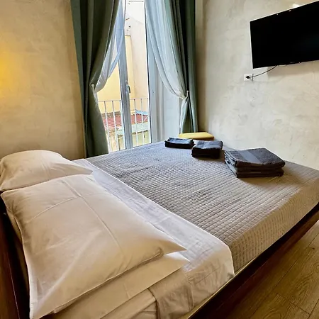 Venustas Toledo Naples